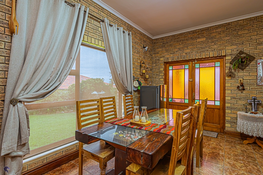 4 Bedroom Property for Sale in Myburgh Park Western Cape